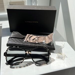 Bottega Veneta Model BV0045S Tortoise Polarized Sunglasses